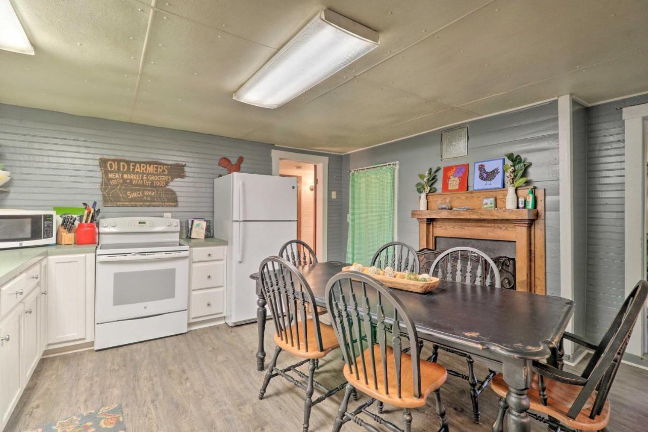 ווסט ג'פרסון Lil Red Hen Cottage In The Boone Area With Hot Tub מראה חיצוני תמונה