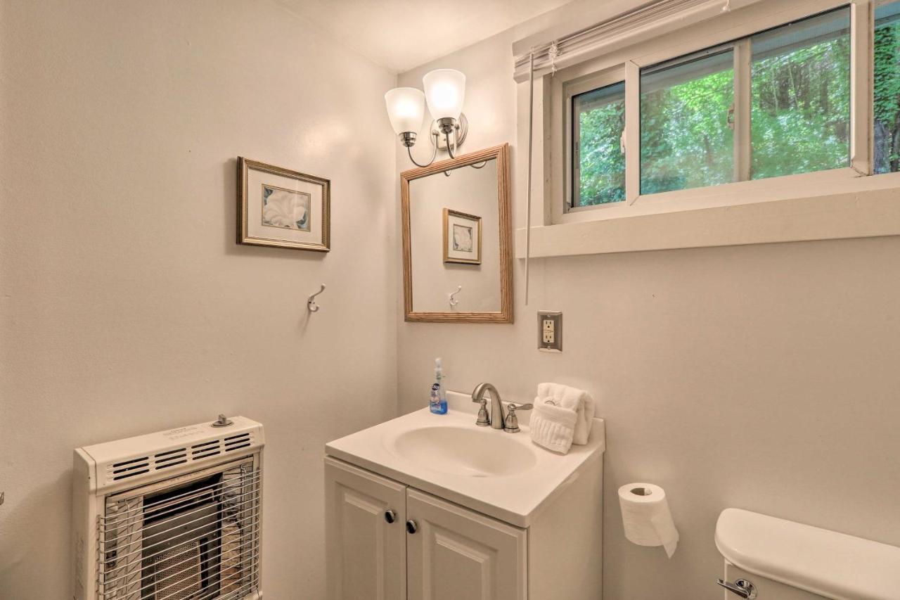 ווסט ג'פרסון Lil Red Hen Cottage In The Boone Area With Hot Tub מראה חיצוני תמונה